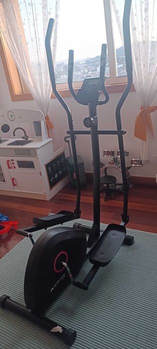 Elíptica como nova