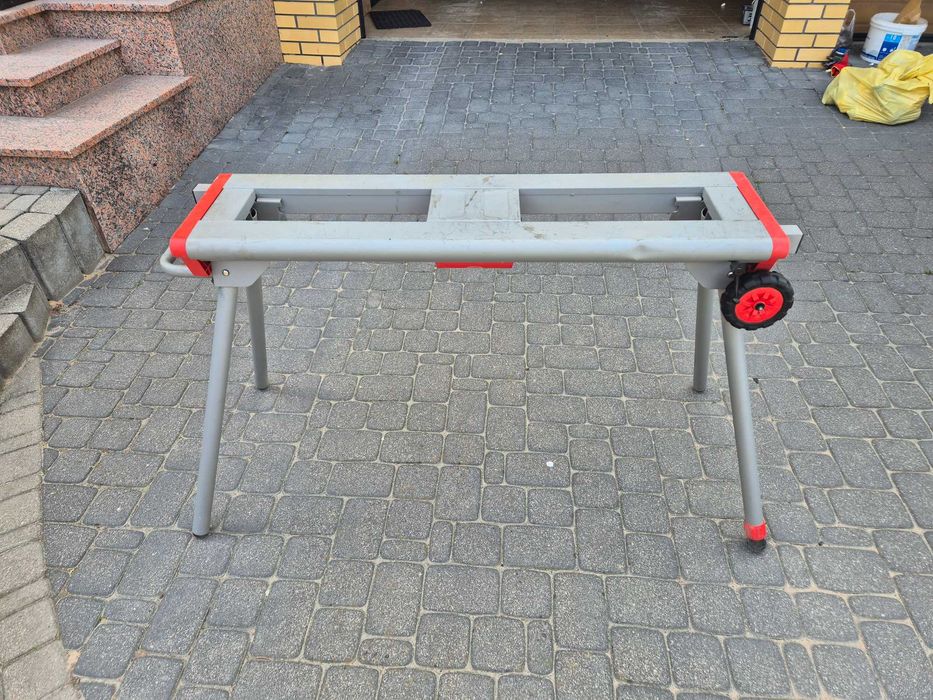 Milwaukee, stół do ukośnicy MSL3000