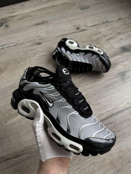Жіночі кросівки nike tn air drill розмір 38,5/24 см