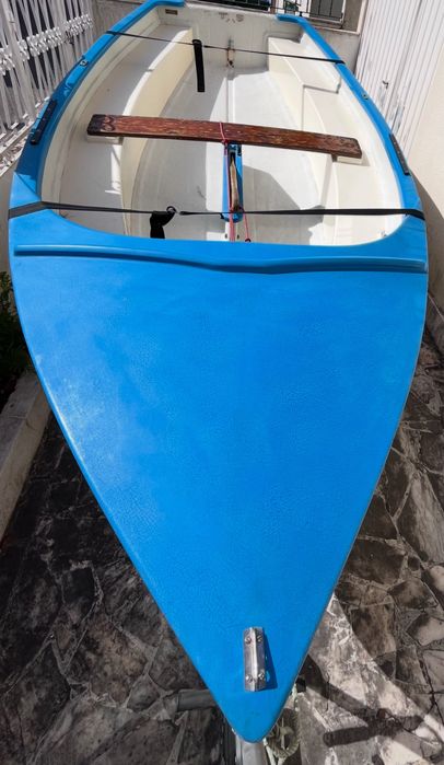 Vendo Barco + atrelado + motor Yamaha 8cv