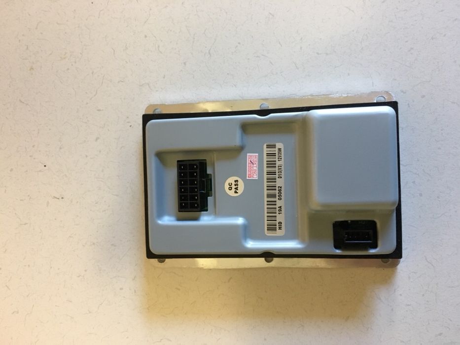 Balastro Xenon Valeo 4 Pin e 12 Pin -Lad 5GL Ref. 890.304.61 890.24736