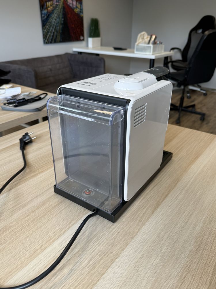 Ekspres delonghi nespresso