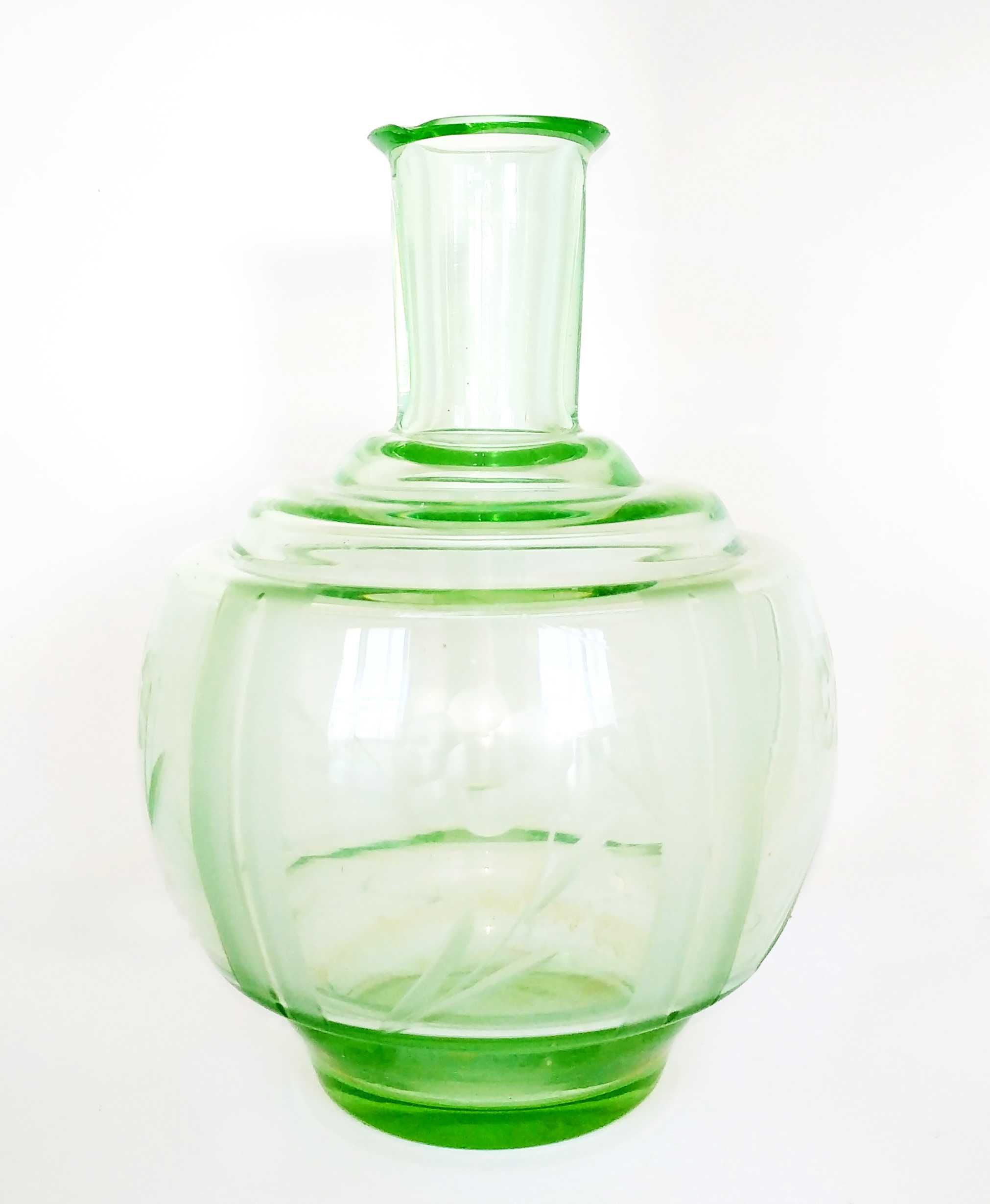 Jarra verde em vidro