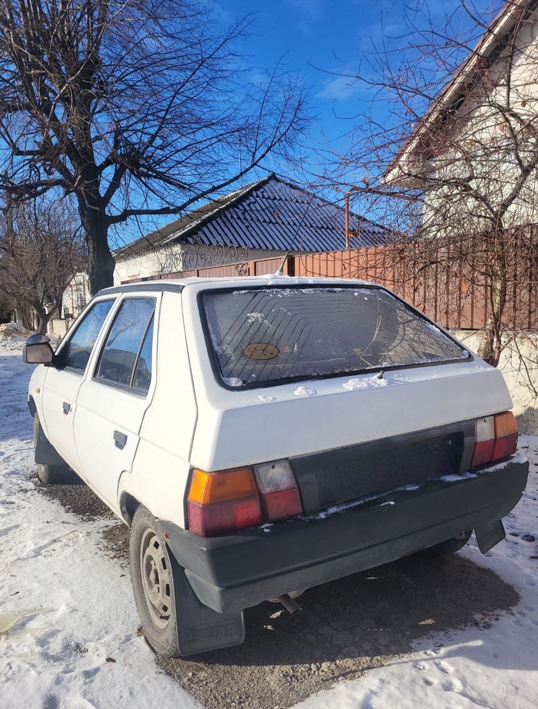 Хороший автомобіль на ходу