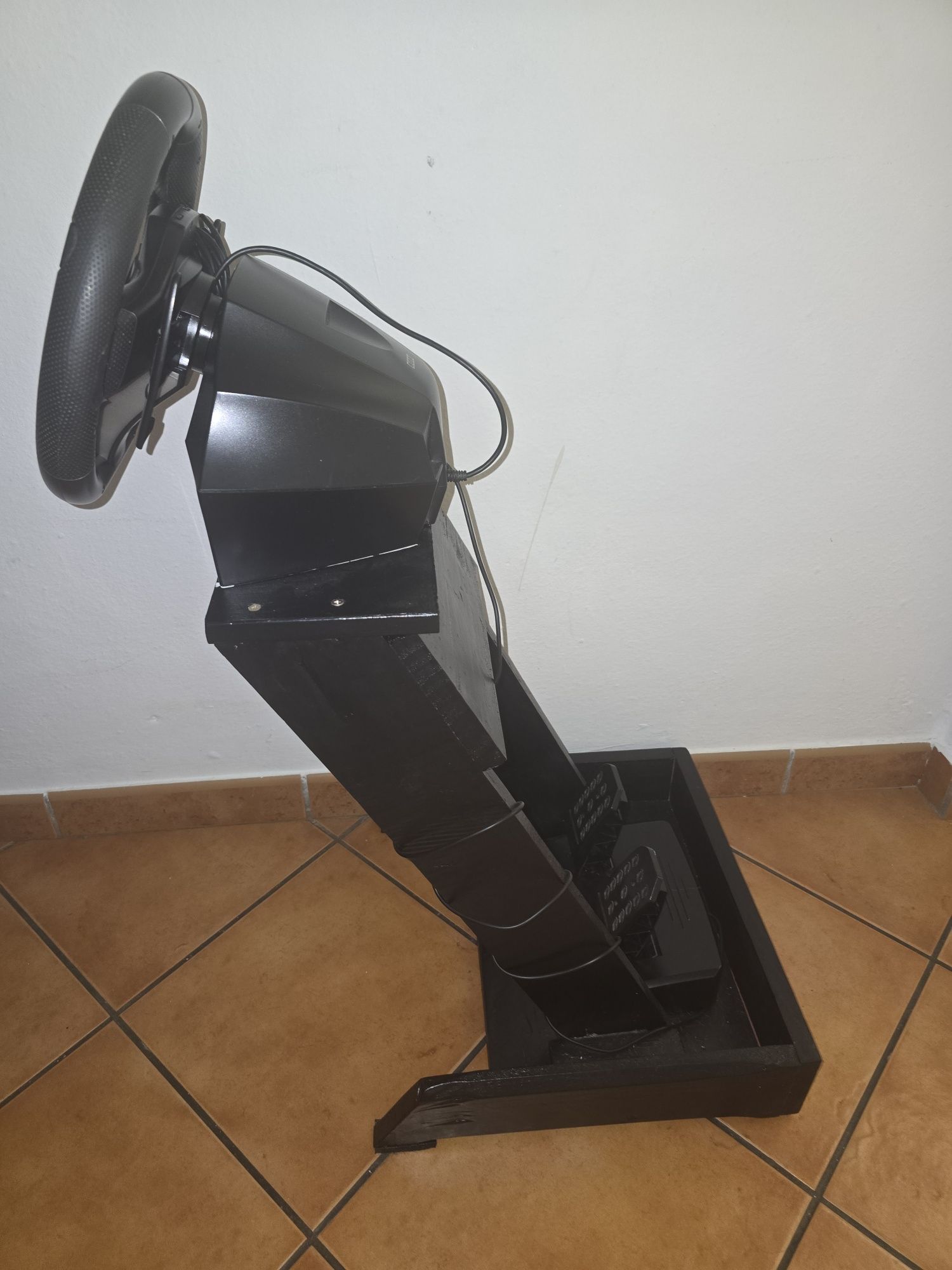 Volante ps4 com suporte em madeira leve e resistente