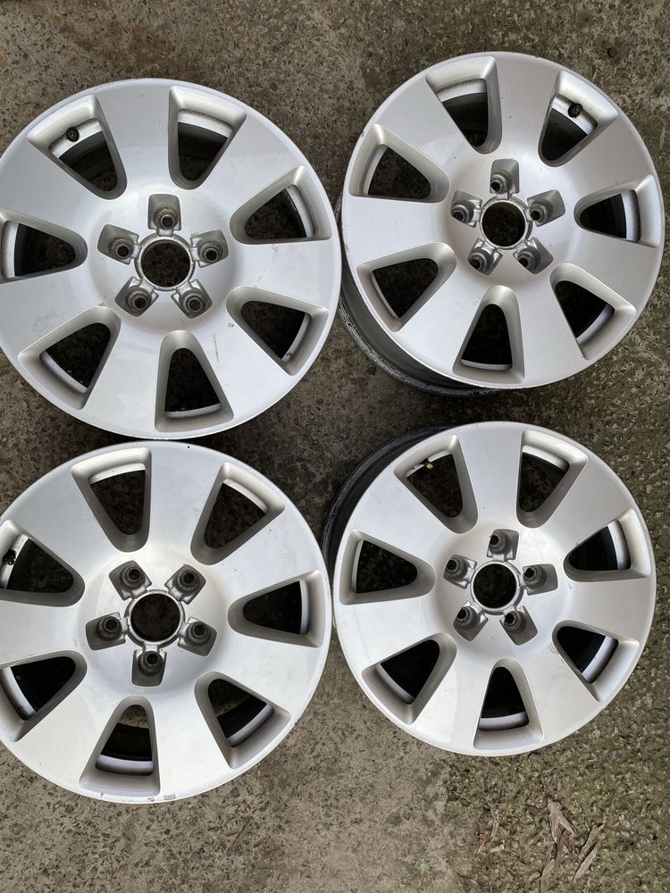 Литі диски AUDI Q7 TOUAREG 7,5JX18H2 ET53 R18. Комплект 4500грн.