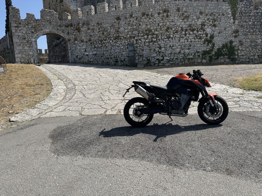 KTM 890 Duke - Akrapovic