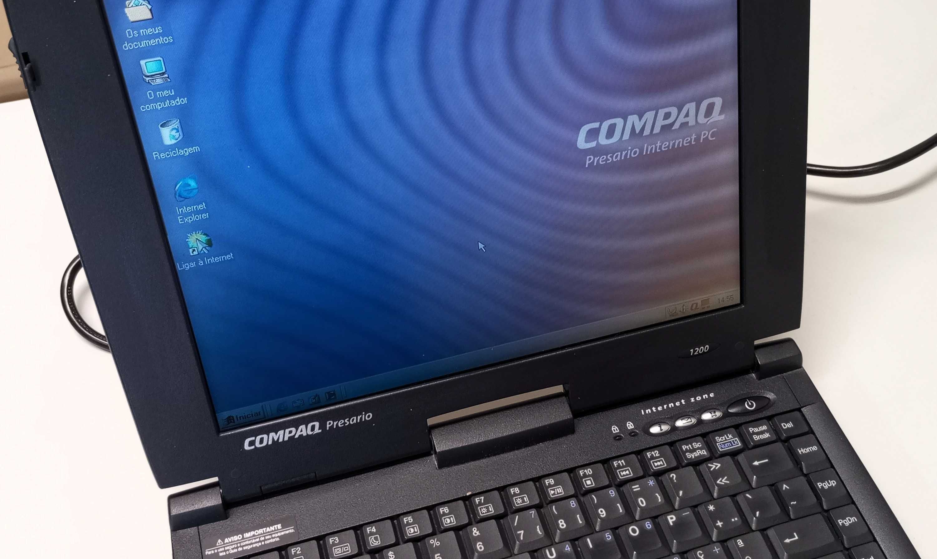 COLECIONADORES - Portátil Compaq Presario 1200 - A funcionar