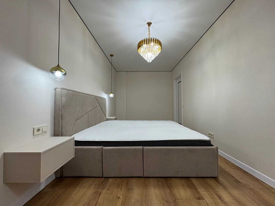 Терміново! Укомплектована двокімнатна поблизу ТРЦ "Veles Mall"