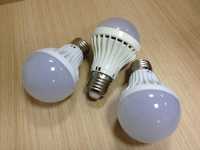 Светодиодные енергозберегающие LED лампочки цоколь E27 5 Вт