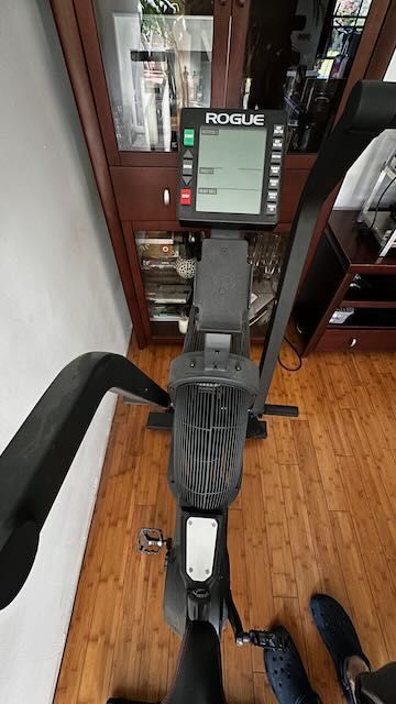 rower stacjonarny Airbike Assault - Rogue ECHO Bike v2.0