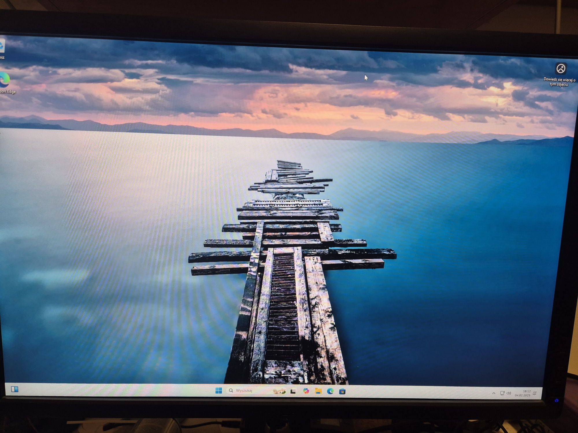 Zestaw komputerowy Lenovo V520S z monitorem Dell 24 cale wifi