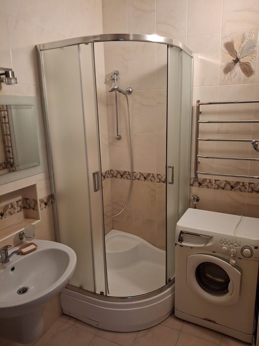 Здам 2 к, центр,без комісії,В.Вінниченко 7