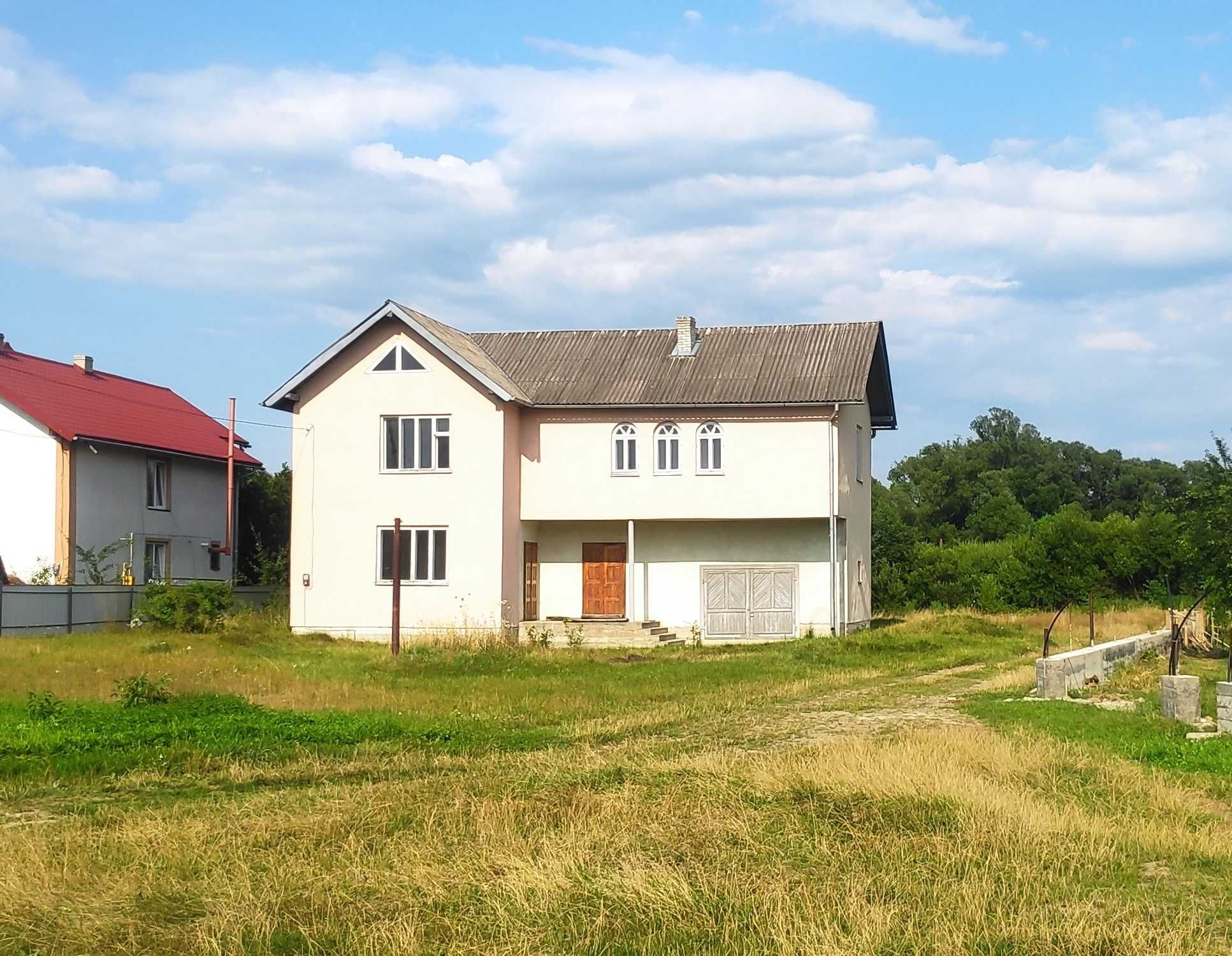 Продам буднок в м.Болехів