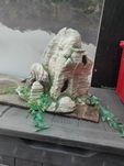 Vendo grande pedra/esconderijo  de  resina para aquário