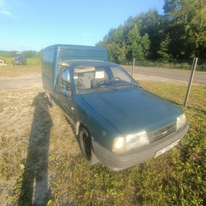 продам машину іж 2117