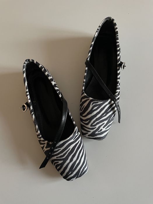 балетки мері джейн mary jane з ремінцями зебра