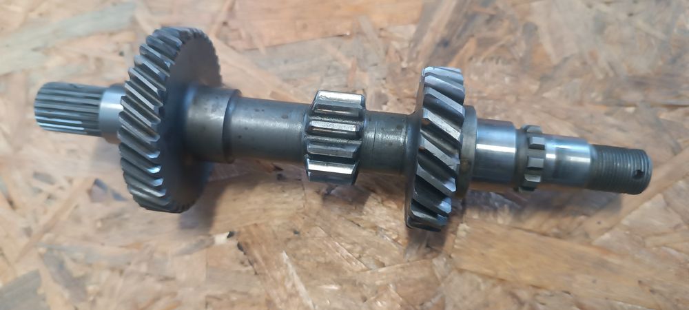 Fiat 126p choinka skrzyni biegów oryginalna czarna wzmocniona