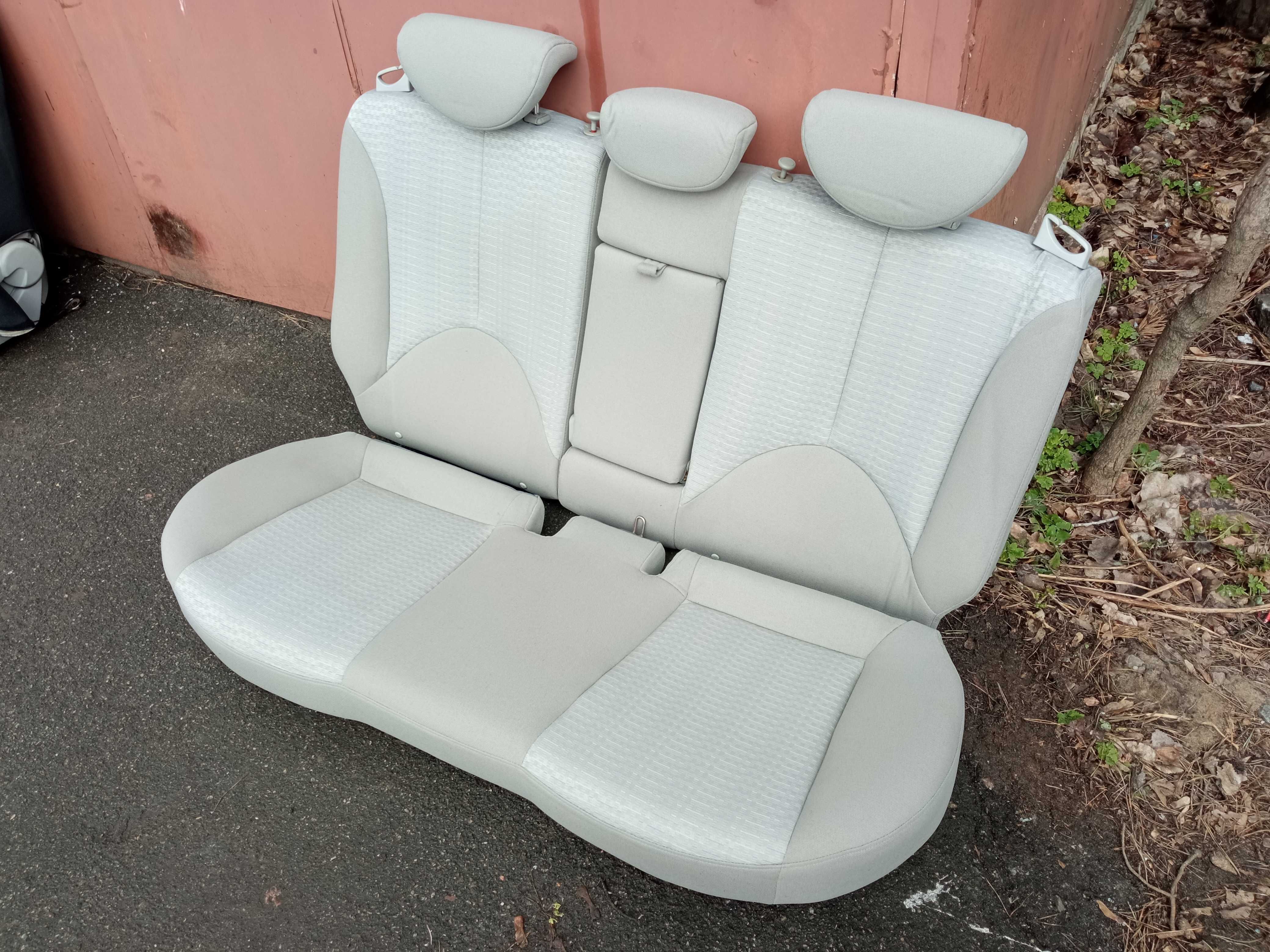 Сидіння диван задня спинка салон Hyundai Accent 2006-2010р сидения