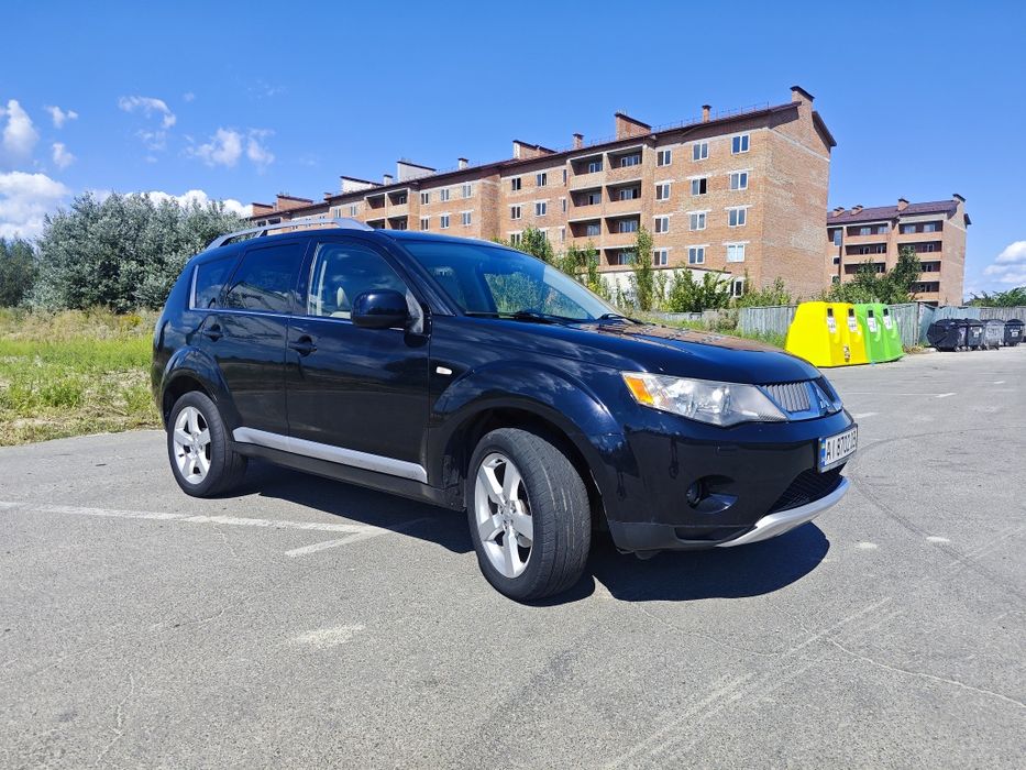 Mitsubishi Outlander 2 / 4x4 / 7 місць /