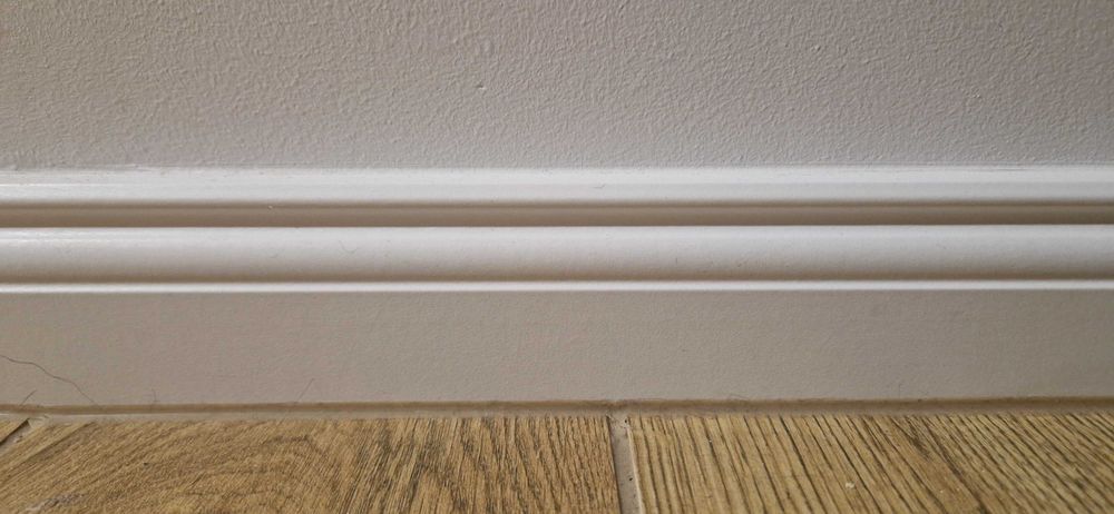 Listwa przypodłogowa MDF 6 BIAŁA Cokół FREZOWANA