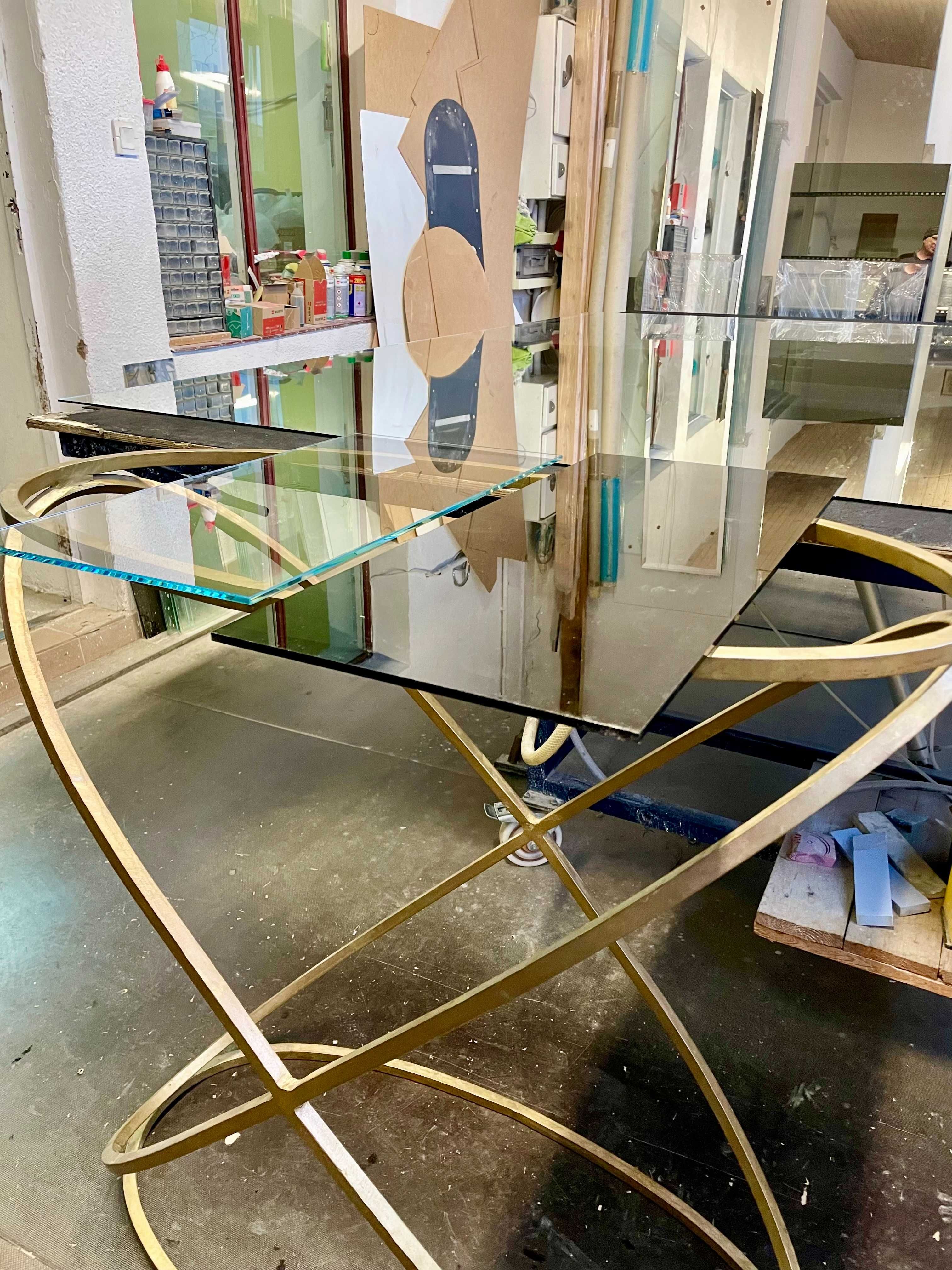 Elegancka konsola Luxe Gold J-Line złoto ze szkłem, J - Line Console