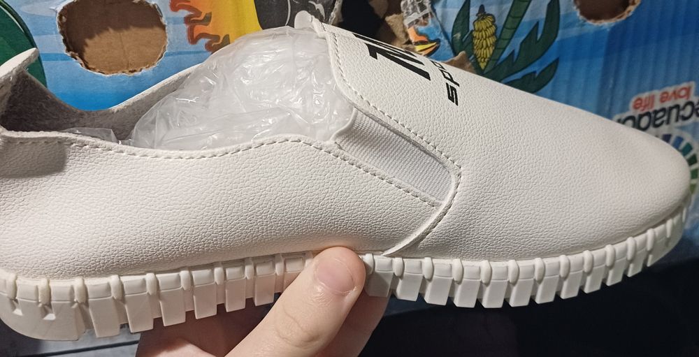 Шкіряні тапочки 39-40р НОВІ не б/у