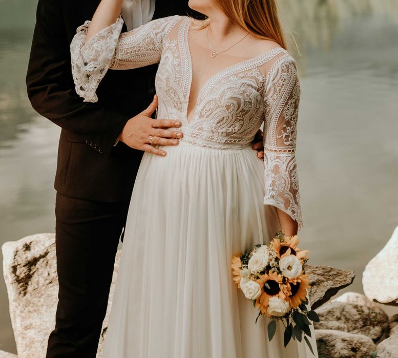 Suknia ślubna boho rustykalna z pięknym rękawem