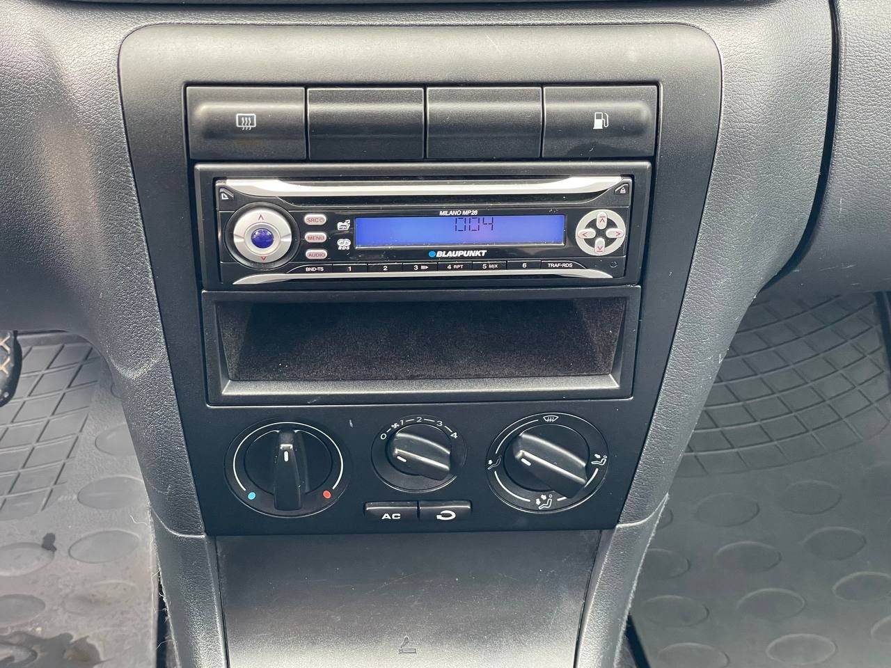 Skoda Octavia Combi Tour 1.6 MPI (ГБО) 2006 рік з Німеччини