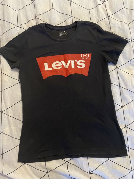 Czarna koszulka Levi’s