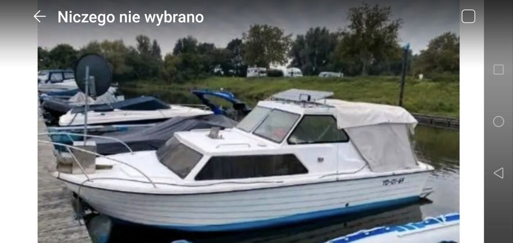 Łódź motorowa z canoppy