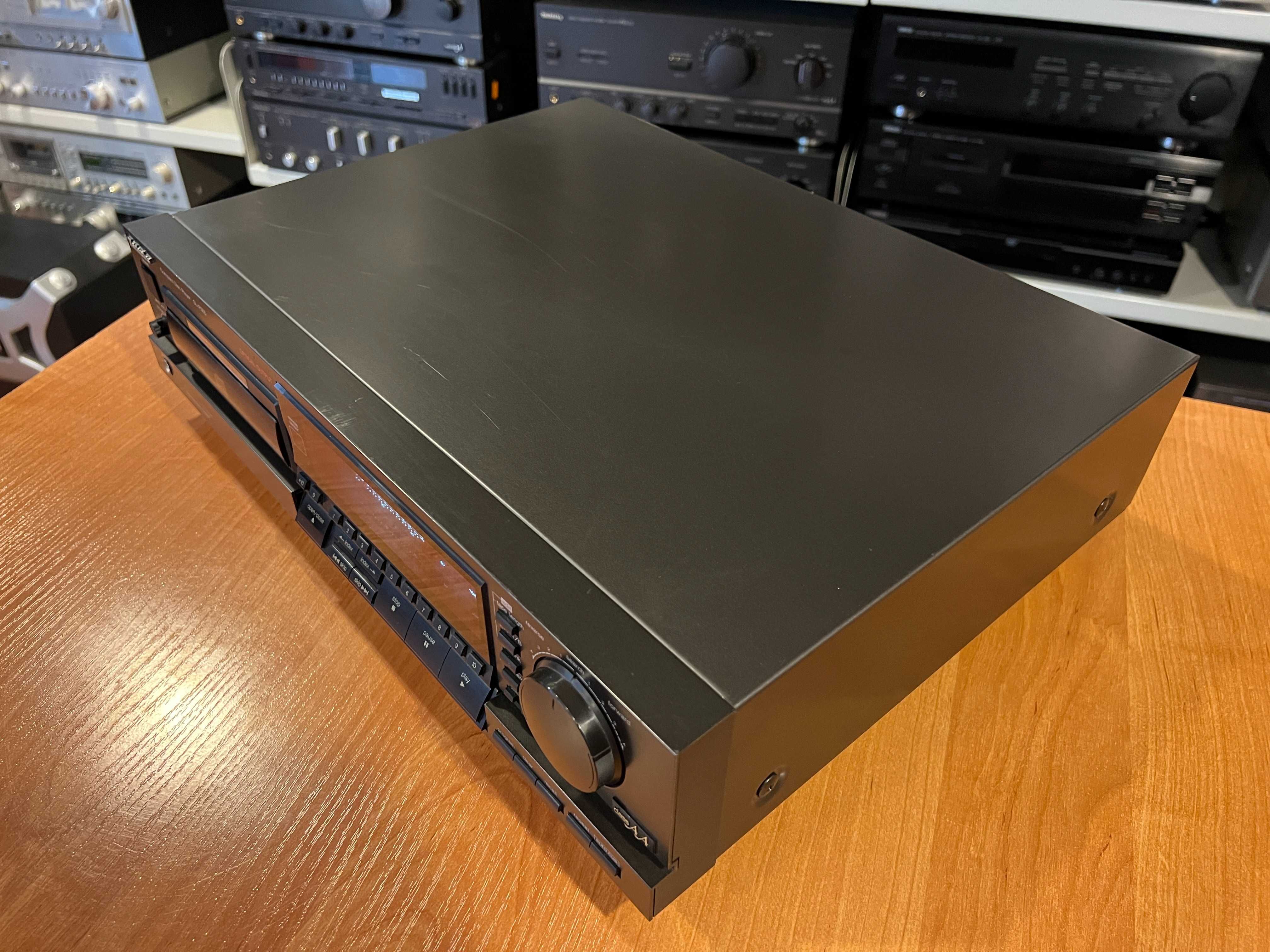 Odtwarzacz płyt CD Technics SL-P555 Audio Room