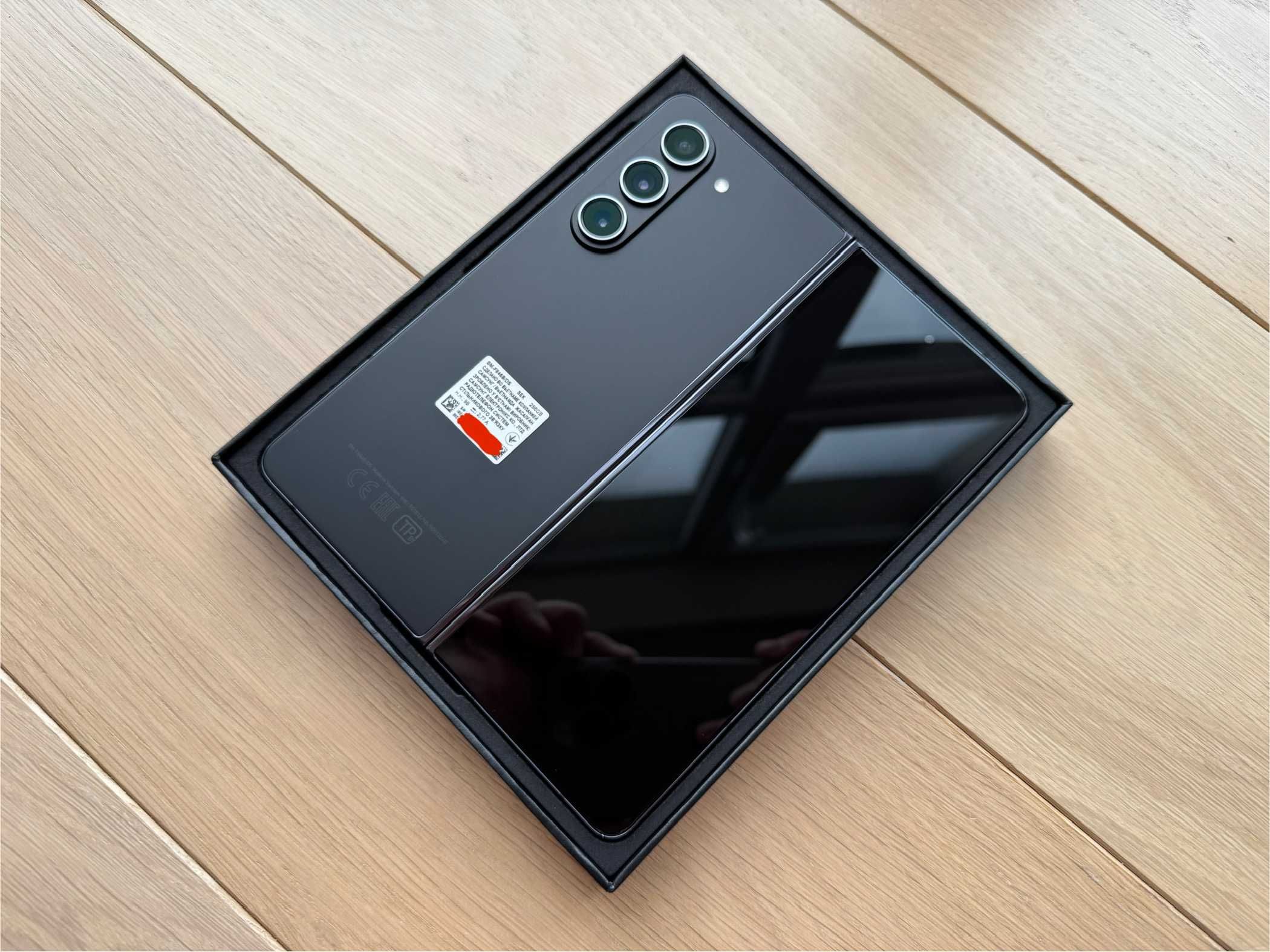Samsung Fold 5 12/256GB - НОВИЙ ! - Сертифікований Оригінал F946/DS