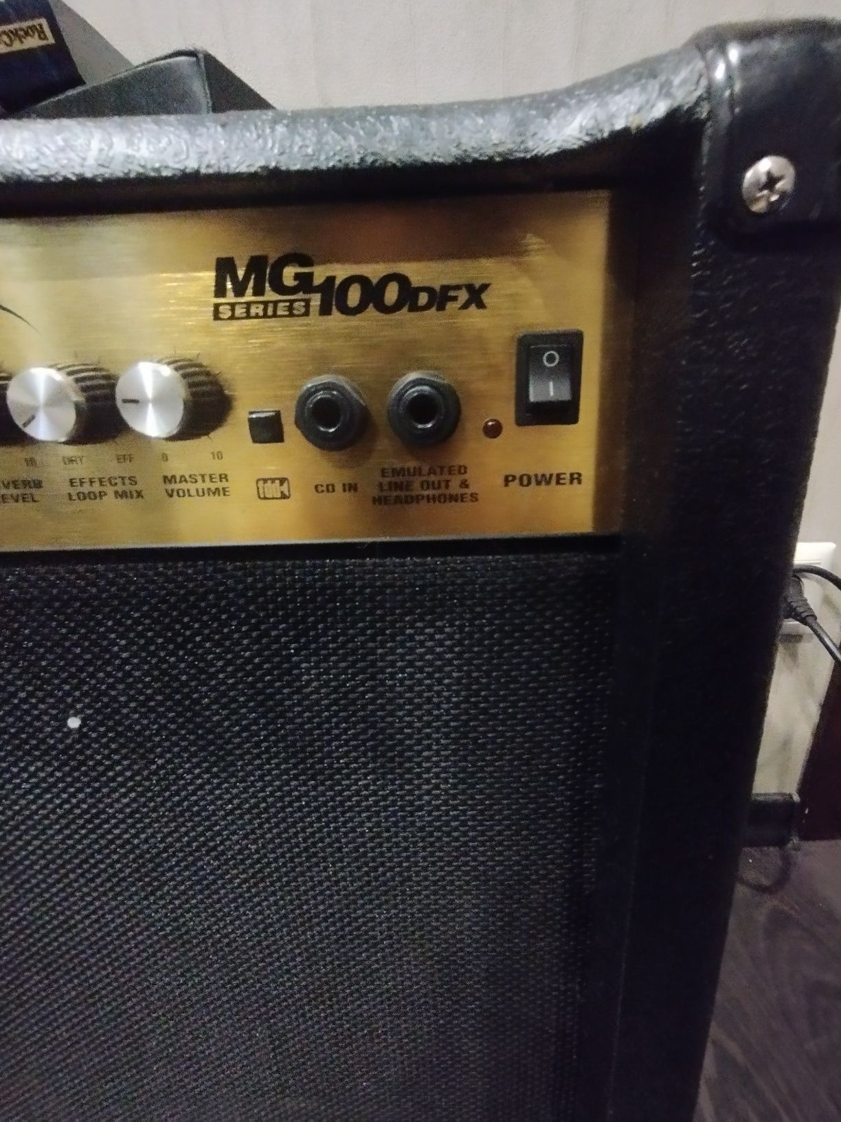 Комбопідсілювач Marshall MG100DFX