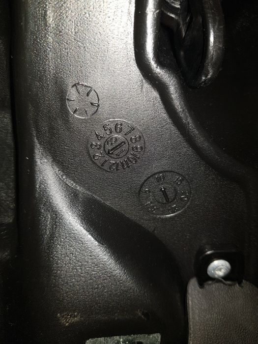 Fotelik samochodowy Axkid Minikid 9-25kg bezwypadkowy