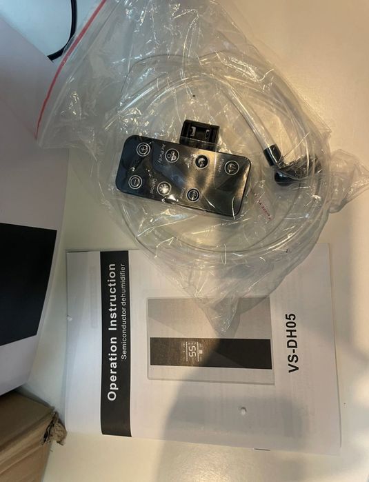 напівпровідниковий осушувач повітря VS-DH05 2.2 л -90 ват