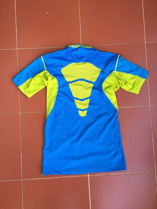 T-Shirt ginástica --- NIKE PRO COMBAT Dri-Fit -- Tam. M