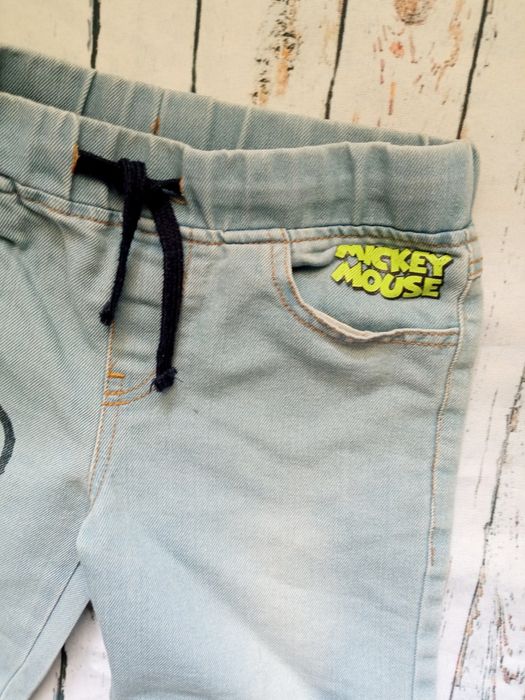 Spodenki jeansowe szorty Mickey Mouse 128