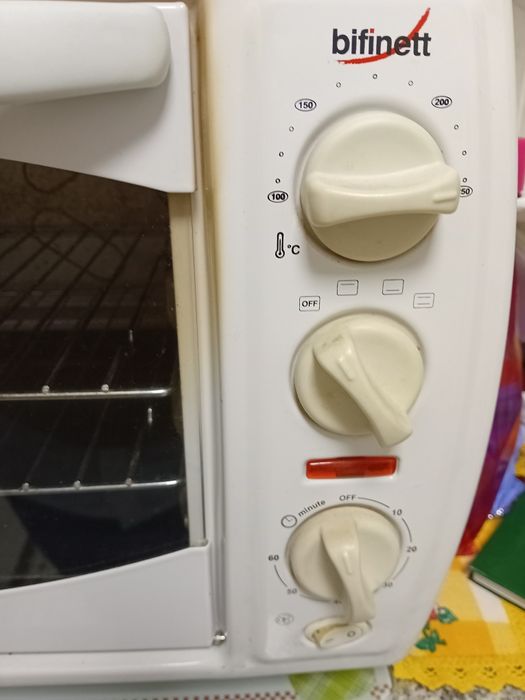 Forno pequeno elétrico