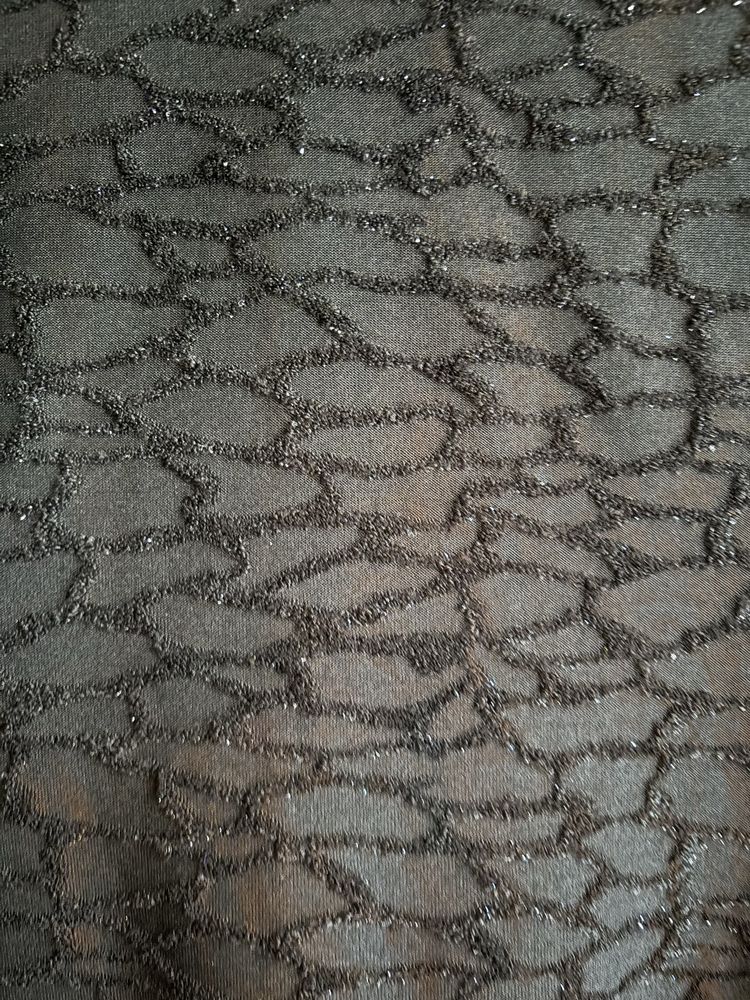 Sukienka Monnari blyszczący materiał rozmiar 44 XL czarna