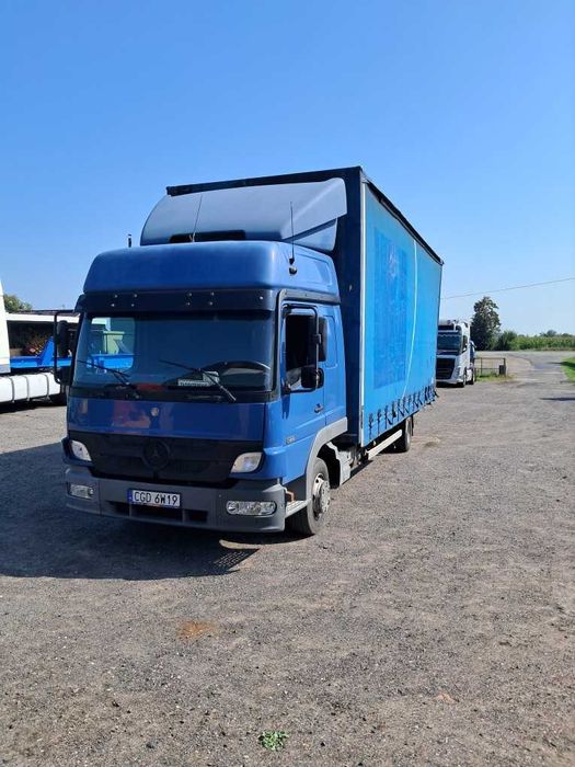 Sprzedam Mercedesa Atego 822 z przyczepą