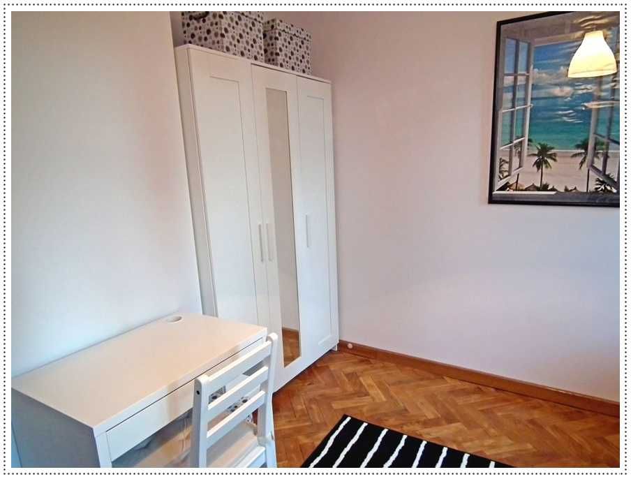 Przytulny, atrakcyjny pokój w mieszkaniu 3-pokojowym Gdynia Centrum.