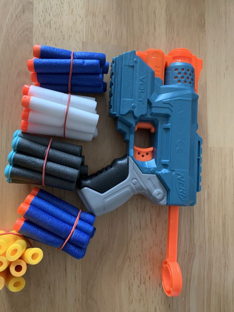 Nerf VOLT Elite 2.0. i 50 sztuk strzałek nabojów