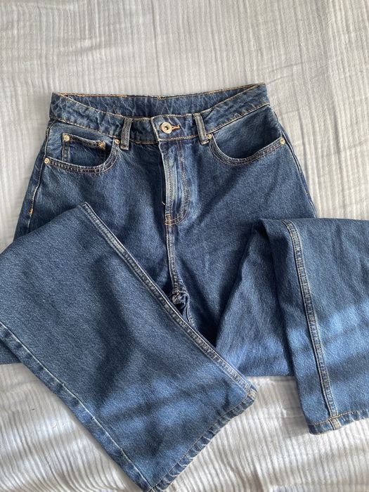 Calça mom lefties