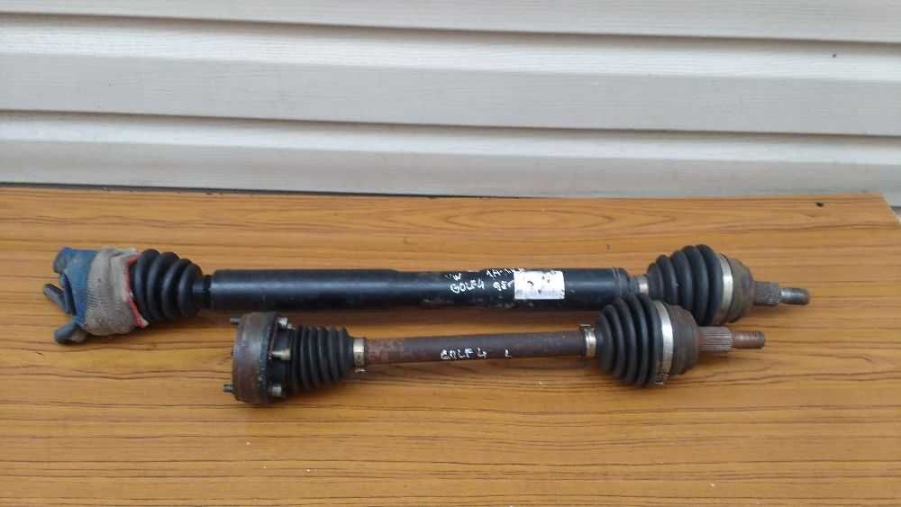 Піввісь Volkswagen Caddy/Golf 4/Skoda Passat B-5/Audi A4/A6/Sharan /T4