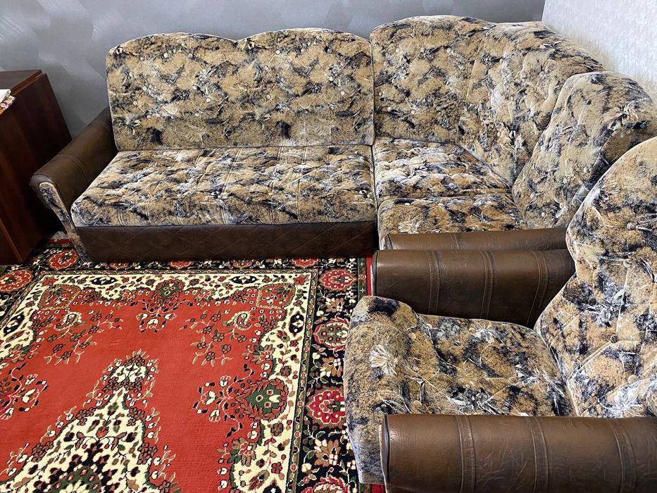 Диван кутовий і крісло