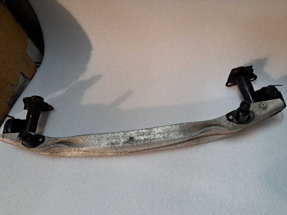 Belka zderzaka przedniego Audi A4 B7 kpl