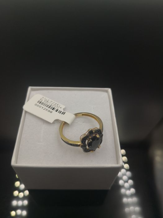 Złoty pierścionek z czarnym kamieniem 585 GOLD MONEY