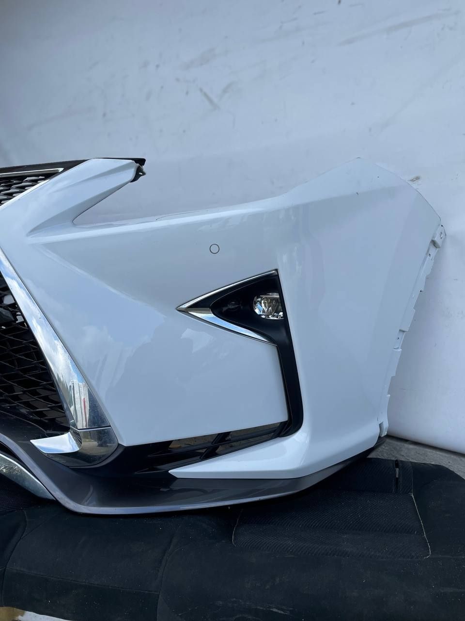 Бампер передній взборі Lexus RX F-Sport 2015-2019