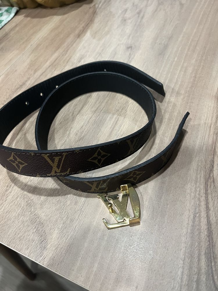 Cinto louis vuitton praticamente novo